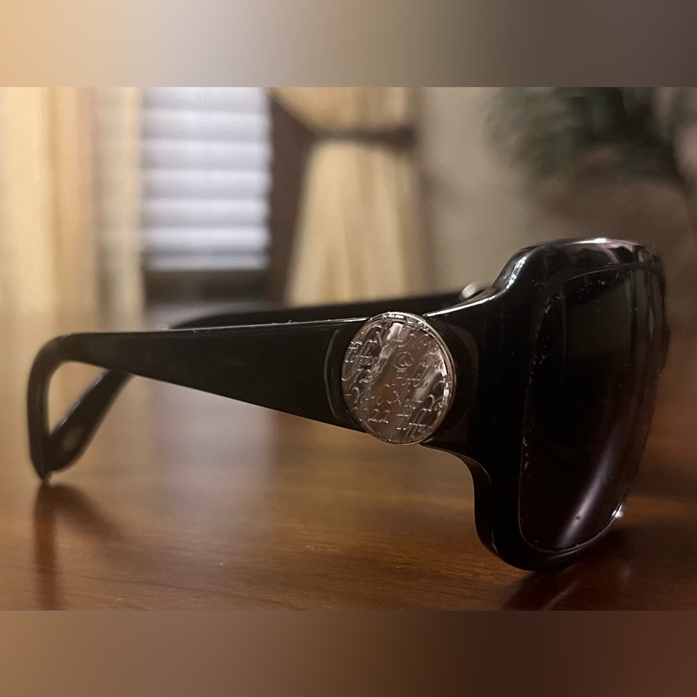 Tiffany & Co Elegant Black Sunglasses